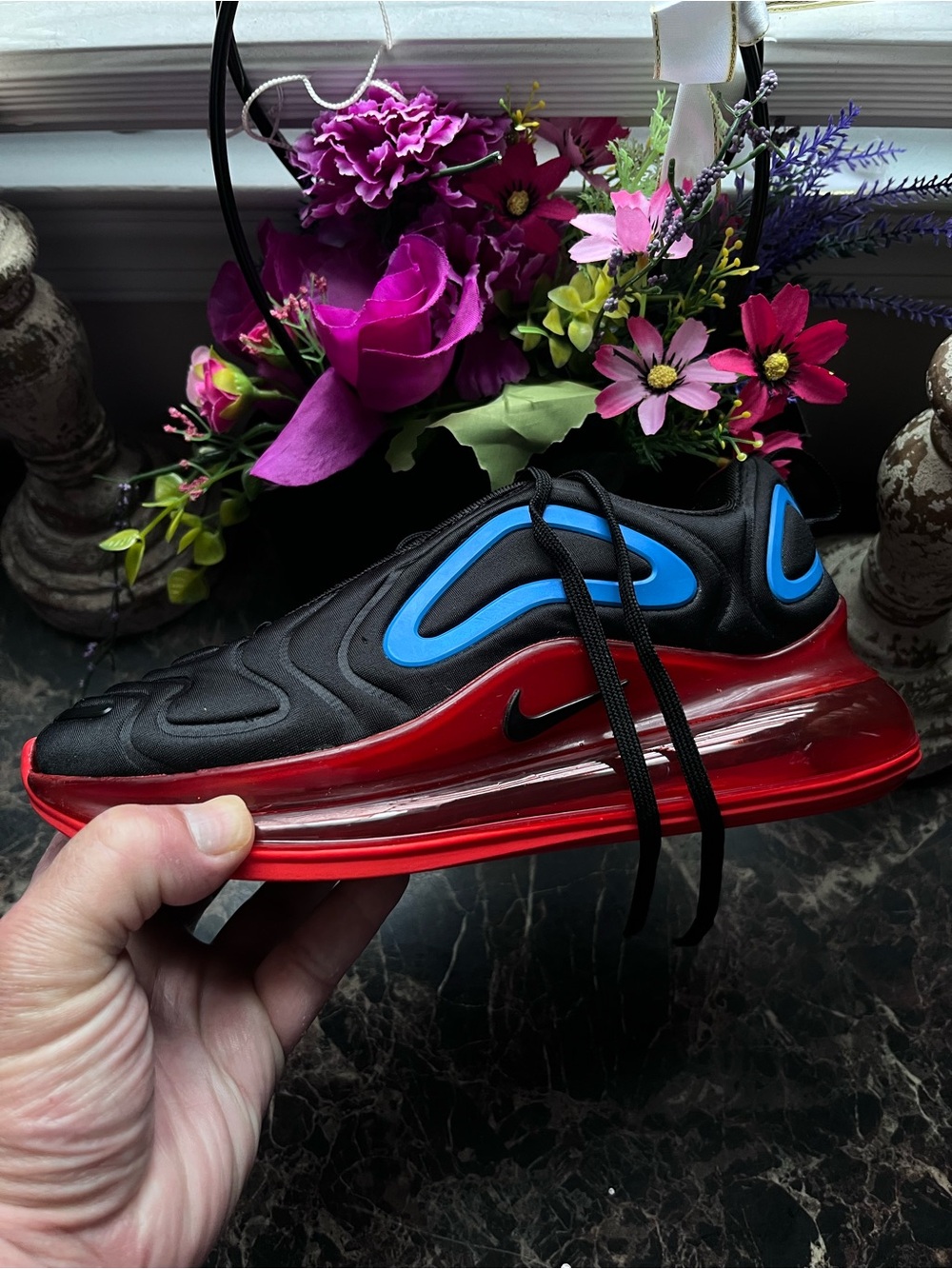 Nike AirMax 720
Streetwear/Lifestyle
Athletic Shoes
Size 4 Youth/5.5 Women - Picture 3 of 16
